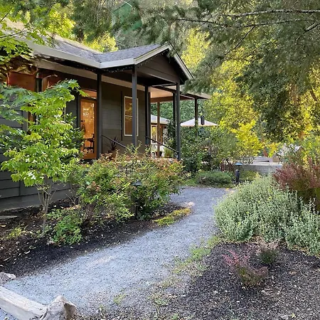 Puccioni Paradise Secluded Wine Country Retreat Near Healdsburg